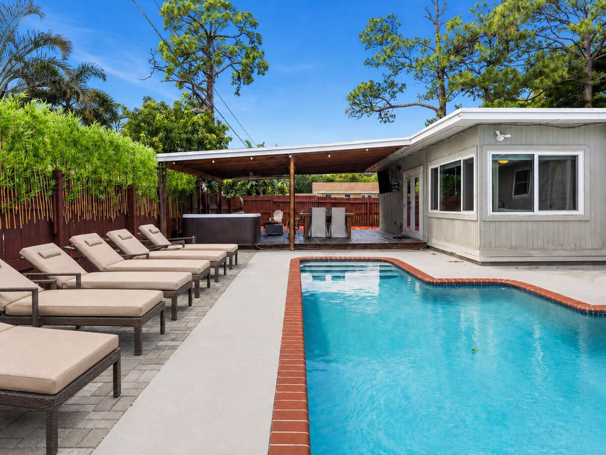 Oasis Spa House | Pool | Sauna | Hot Tub — Boynton Beach, FL