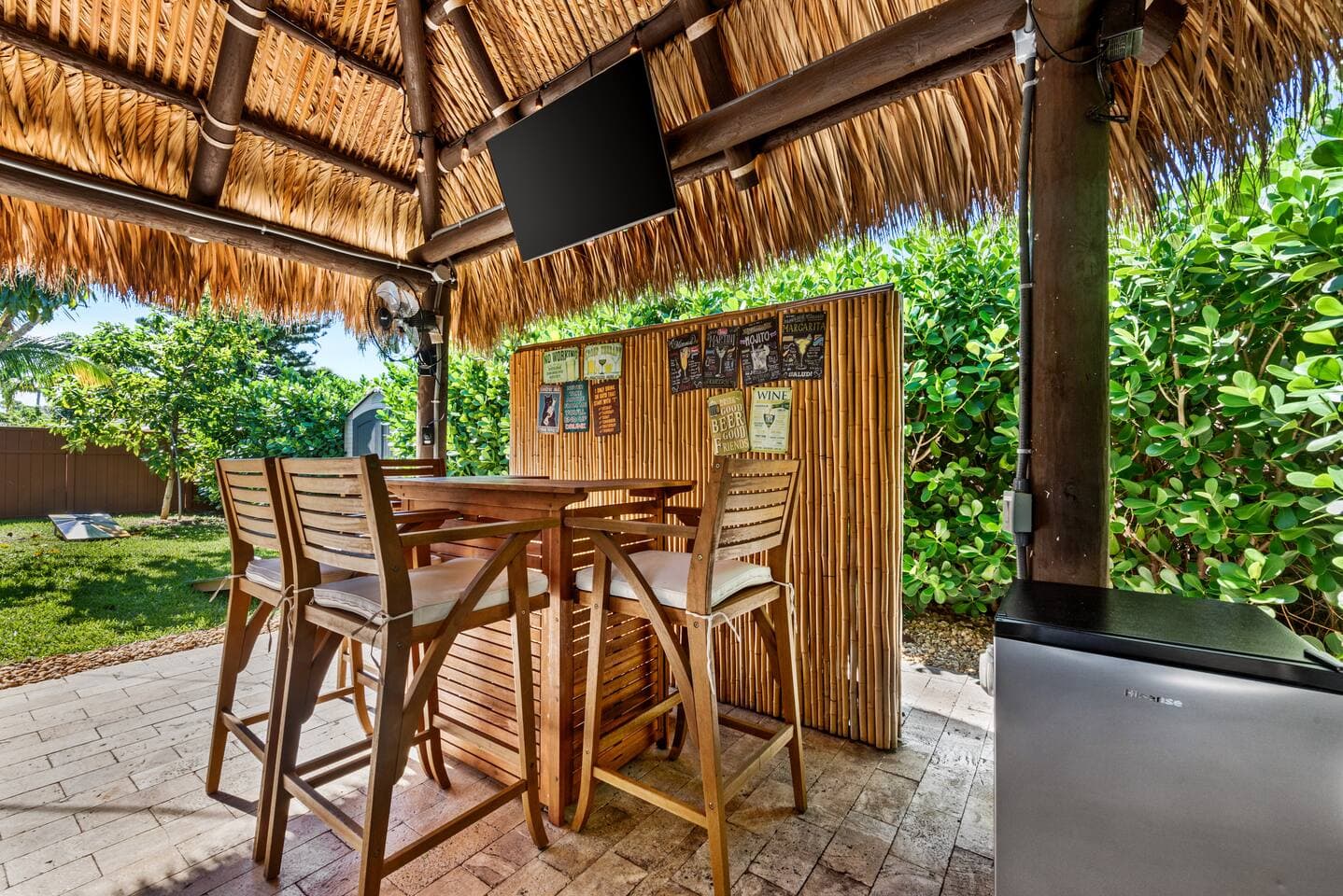 Tiki Villa photo 3