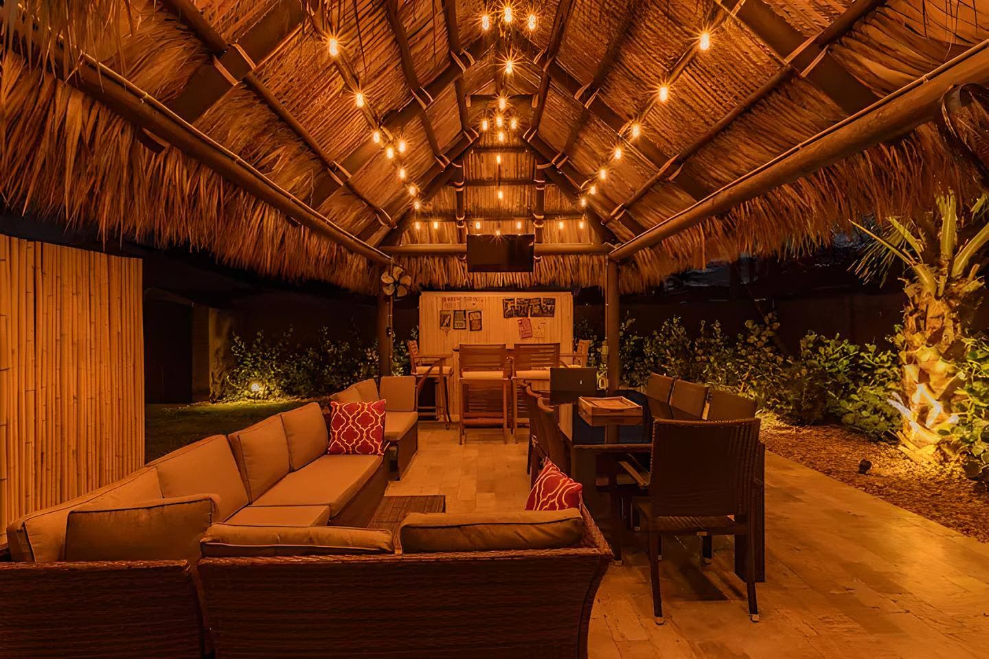 Tiki Villa photo 4